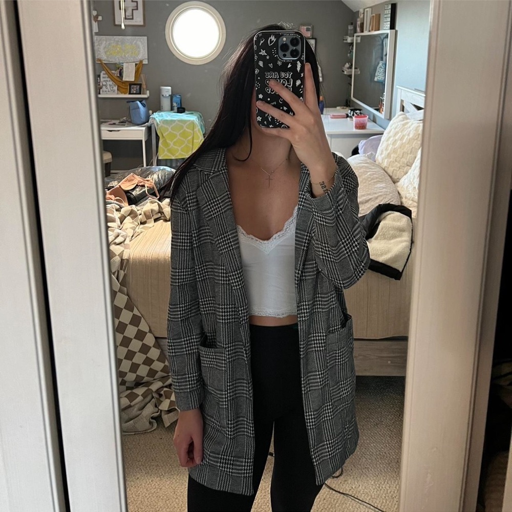 Love Tree Black and White Houndstooth Blazer